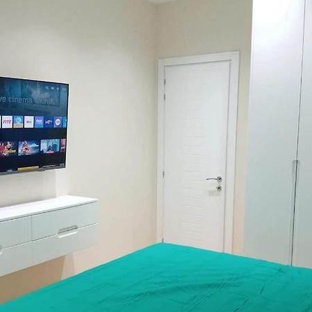 Tirana Road Blloku Area Appartement Buitenkant foto